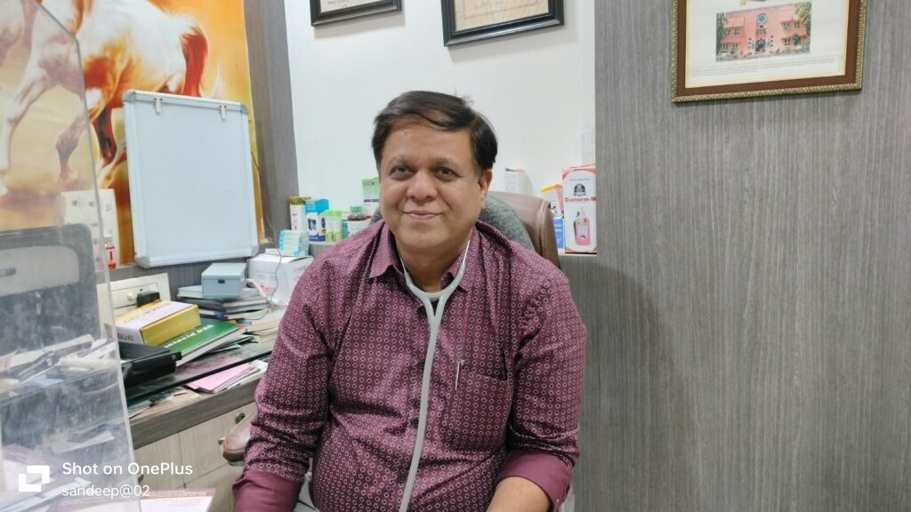 Dr. Hansamuksh